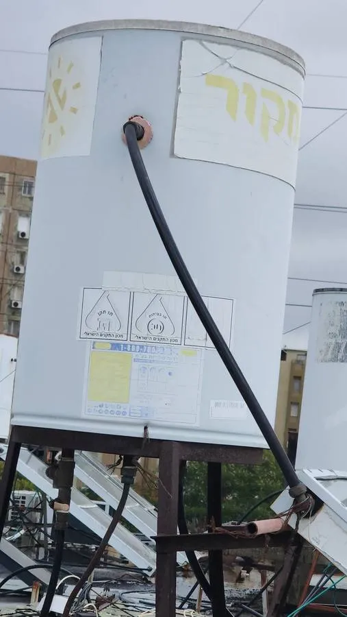 דוד שמש על גג בגוש דן | תיקון פלוס